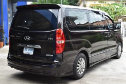 Hyundai H1 Delux ปี 2018 สีน้ำตาล