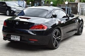 BMW Z4 2.5 S Drive23i ปี 2010 สีดำเบาะแดง