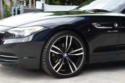 BMW Z4 2.5 S Drive23i ปี 2010 สีดำเบาะแดง