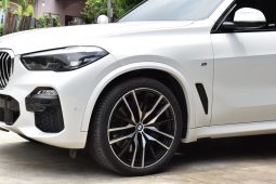 BMW X5 3.0 (G05) xdrive30d M sport เครื่องยนต์ดีเซล 3,000 cc 265 HP สีขาว ปี 2020