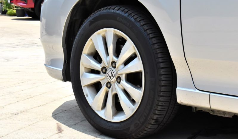 
								Honda City 1.5 V CNG Auto ปี 2013 full									