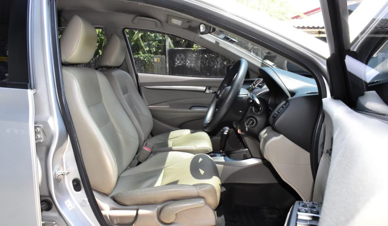 
								Honda City 1.5 V CNG Auto ปี 2013 full									