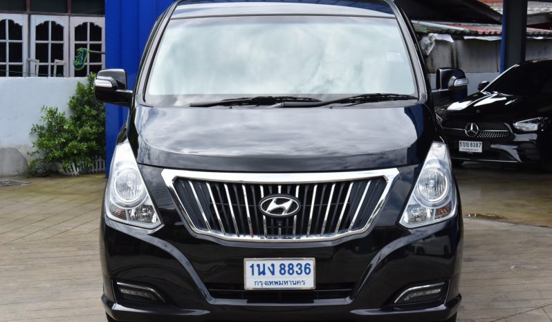 
								Hyundai H1 Delux สีดำ ปี 2018 full									