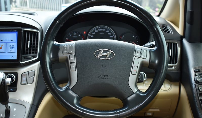 
								Hyundai H1 Delux สีดำ ปี 2018 full									