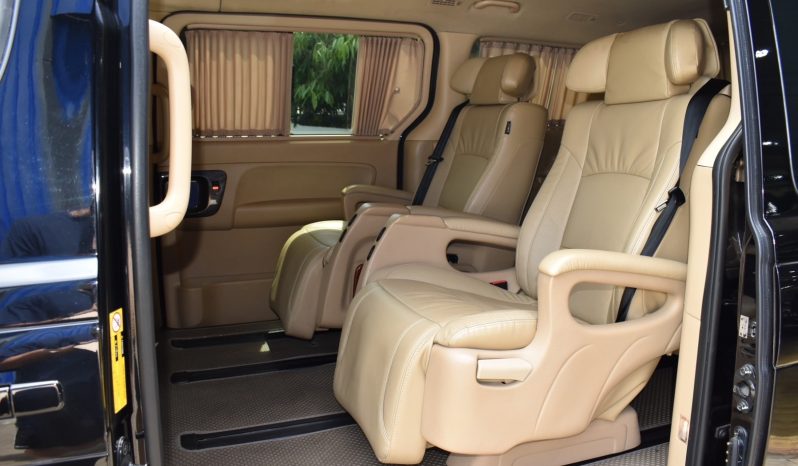 
								Hyundai H1 Delux สีดำ ปี 2018 full									
